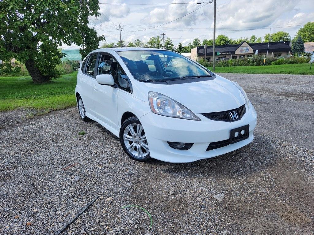 Honda Fit Sport 5-Speed AT 2011
