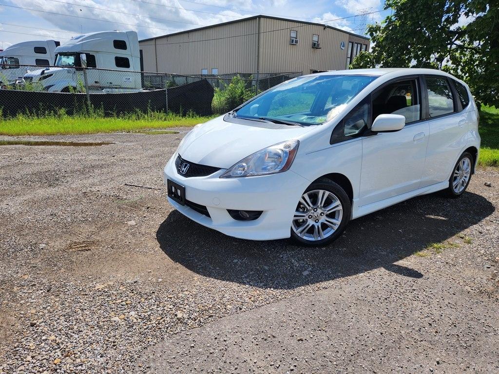 Honda Fit Sport 5-Speed AT 2011