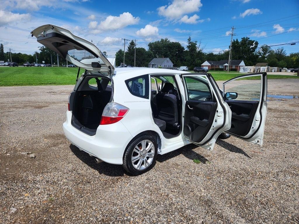 Honda Fit Sport 5-Speed AT 2011