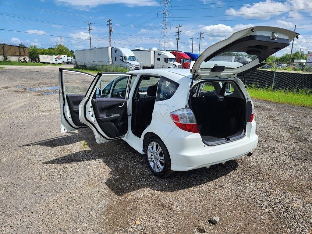 Honda Fit Sport 5-Speed AT 2011