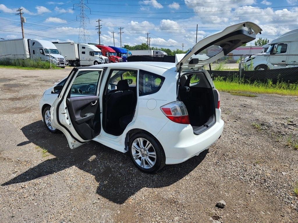 Honda Fit Sport 5-Speed AT 2011