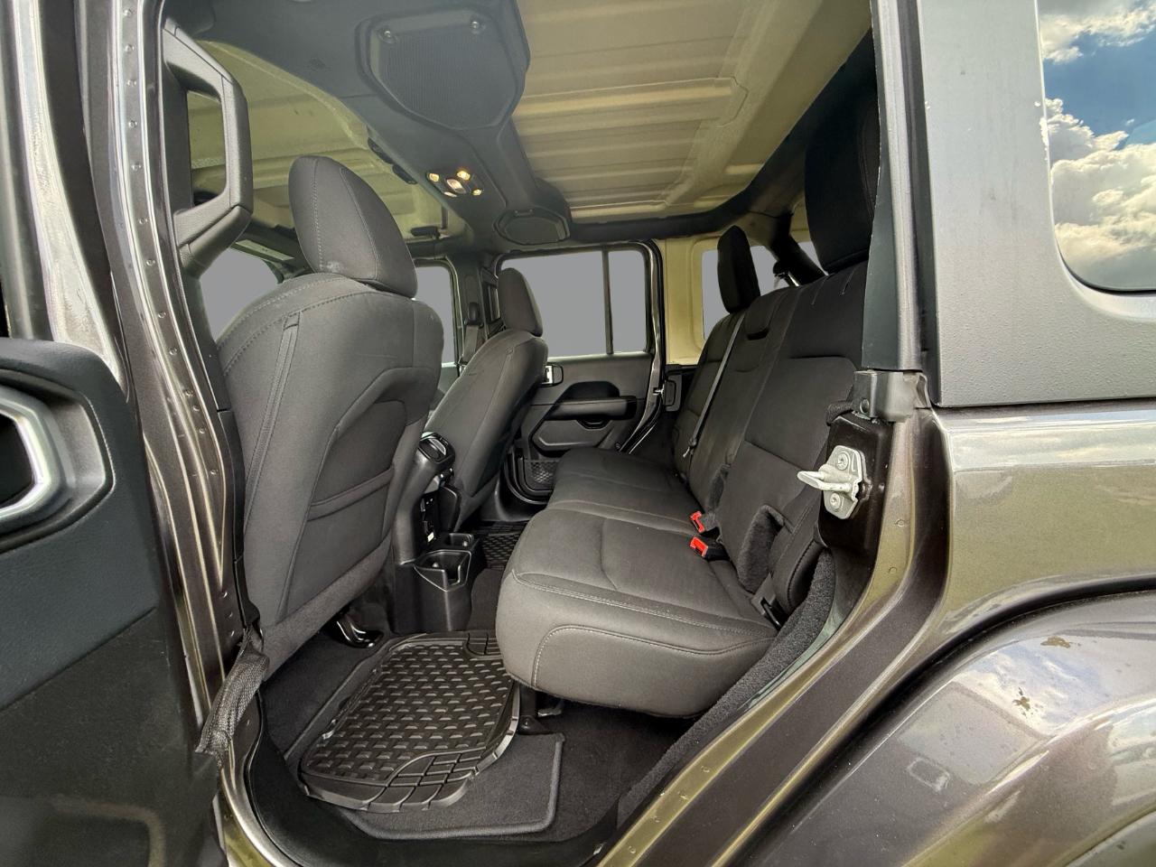 Jeep Wrangler Unlimited Sahara 2019