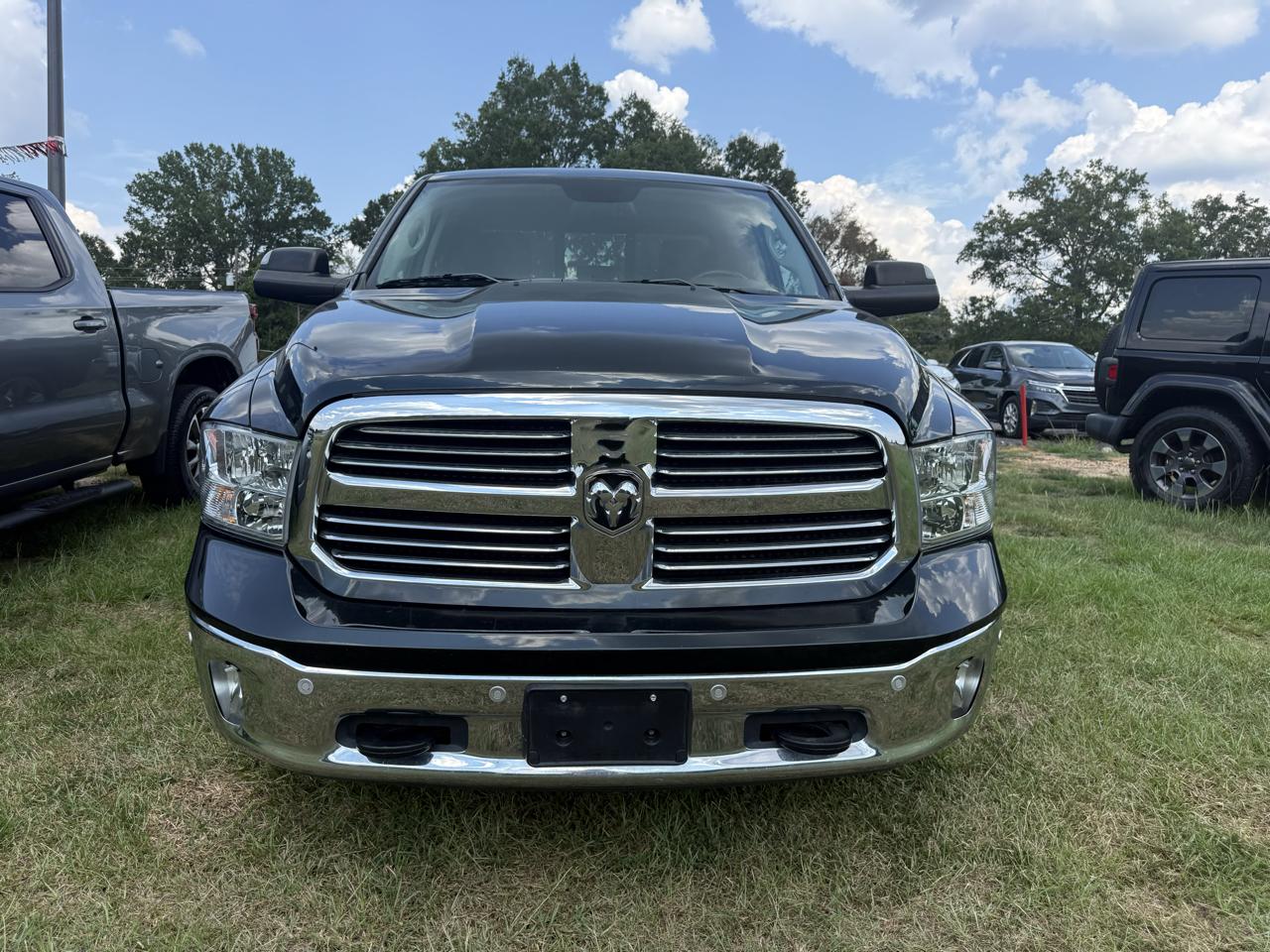 RAM 1500 SLT Quad Cab 4WD 2017