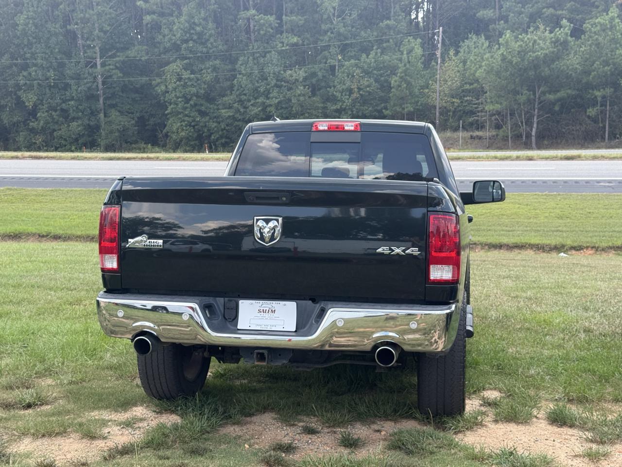 RAM 1500 SLT Quad Cab 4WD 2017