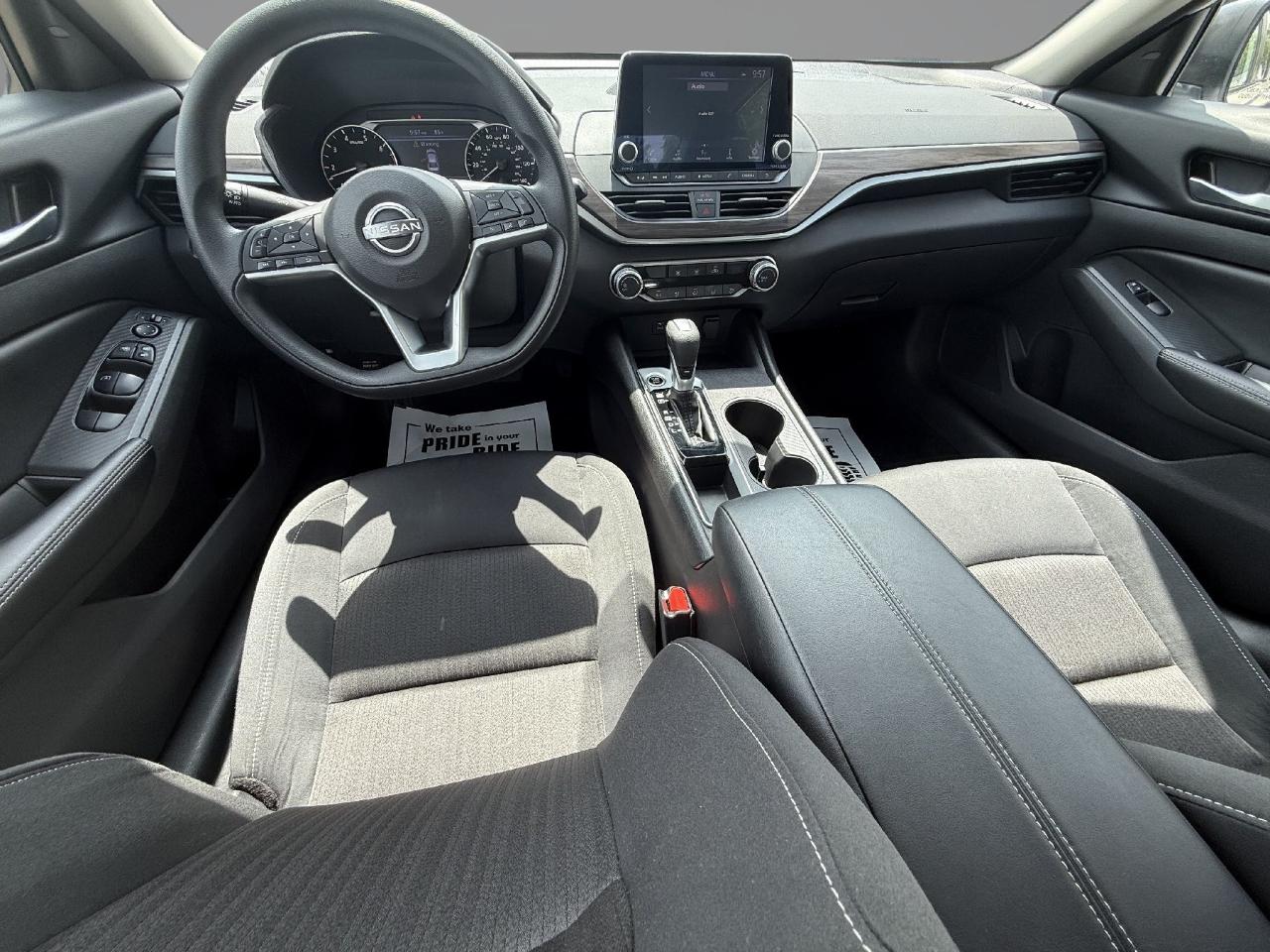 Nissan Altima 2.5 SV 2025