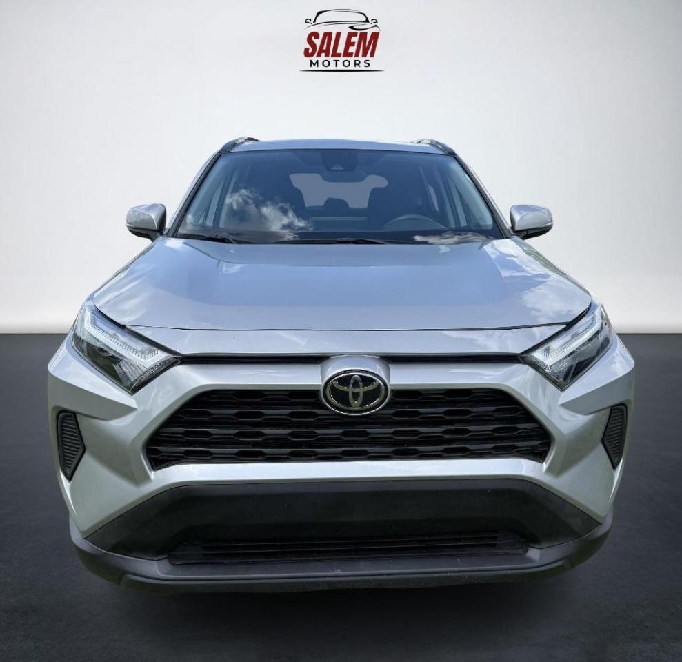 Toyota RAV4 XLE 2024