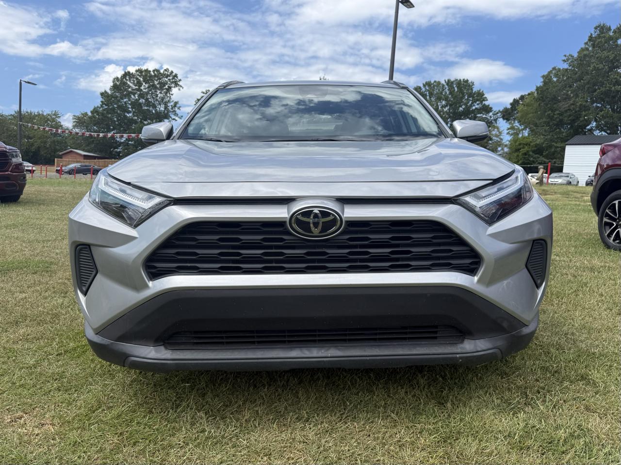 Toyota RAV4 XLE 2024