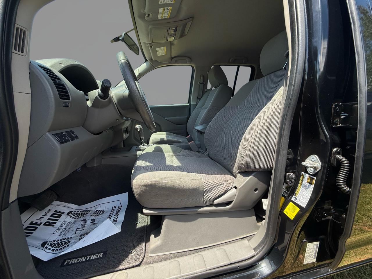 Nissan Frontier S Crew Cab 6MT 2WD 2019