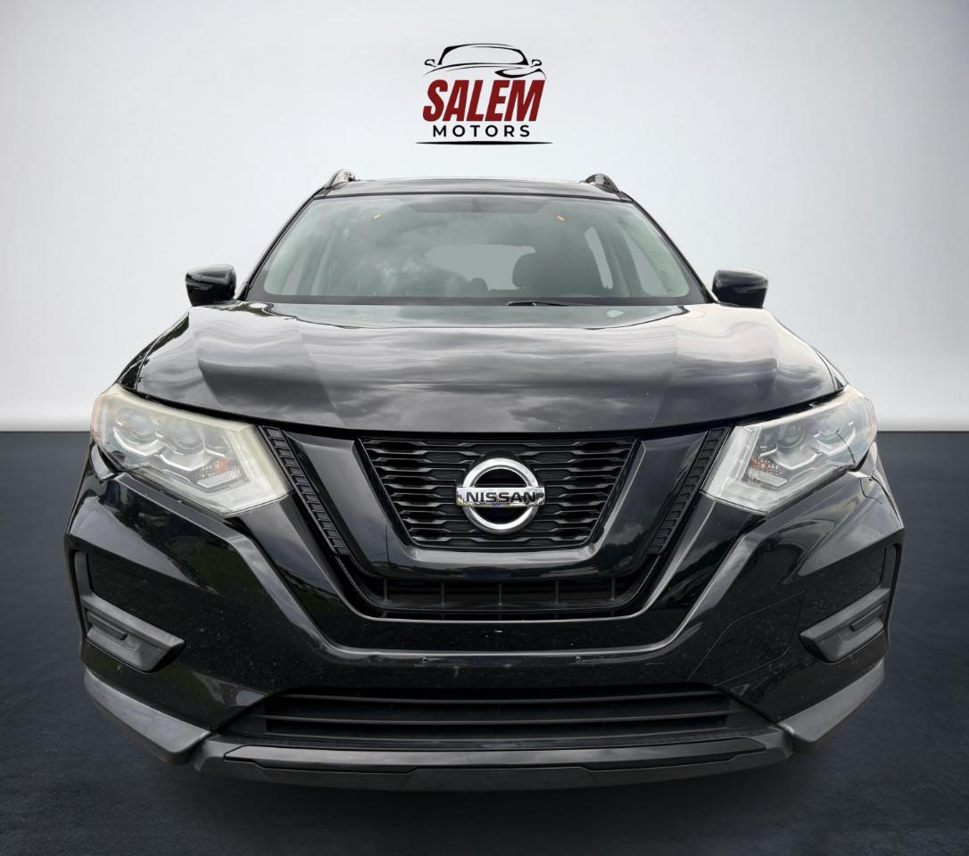 2017 Nissan Rogue SV - Photo 2