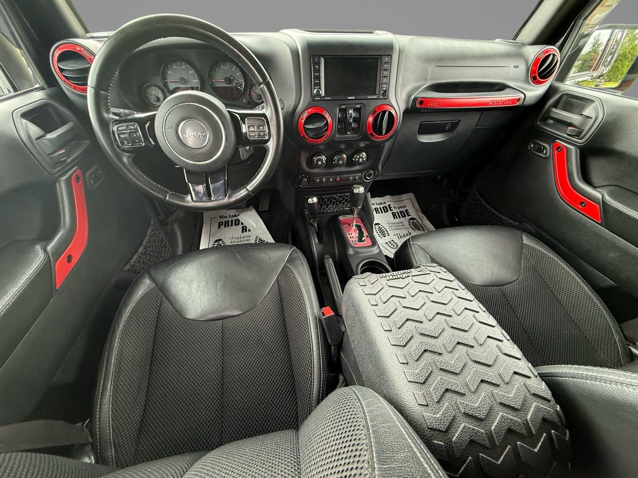 Jeep Wrangler Unlimited Sahara 4WD 2017