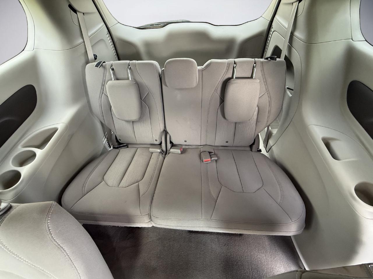 Chrysler Pacifica Touring 2017