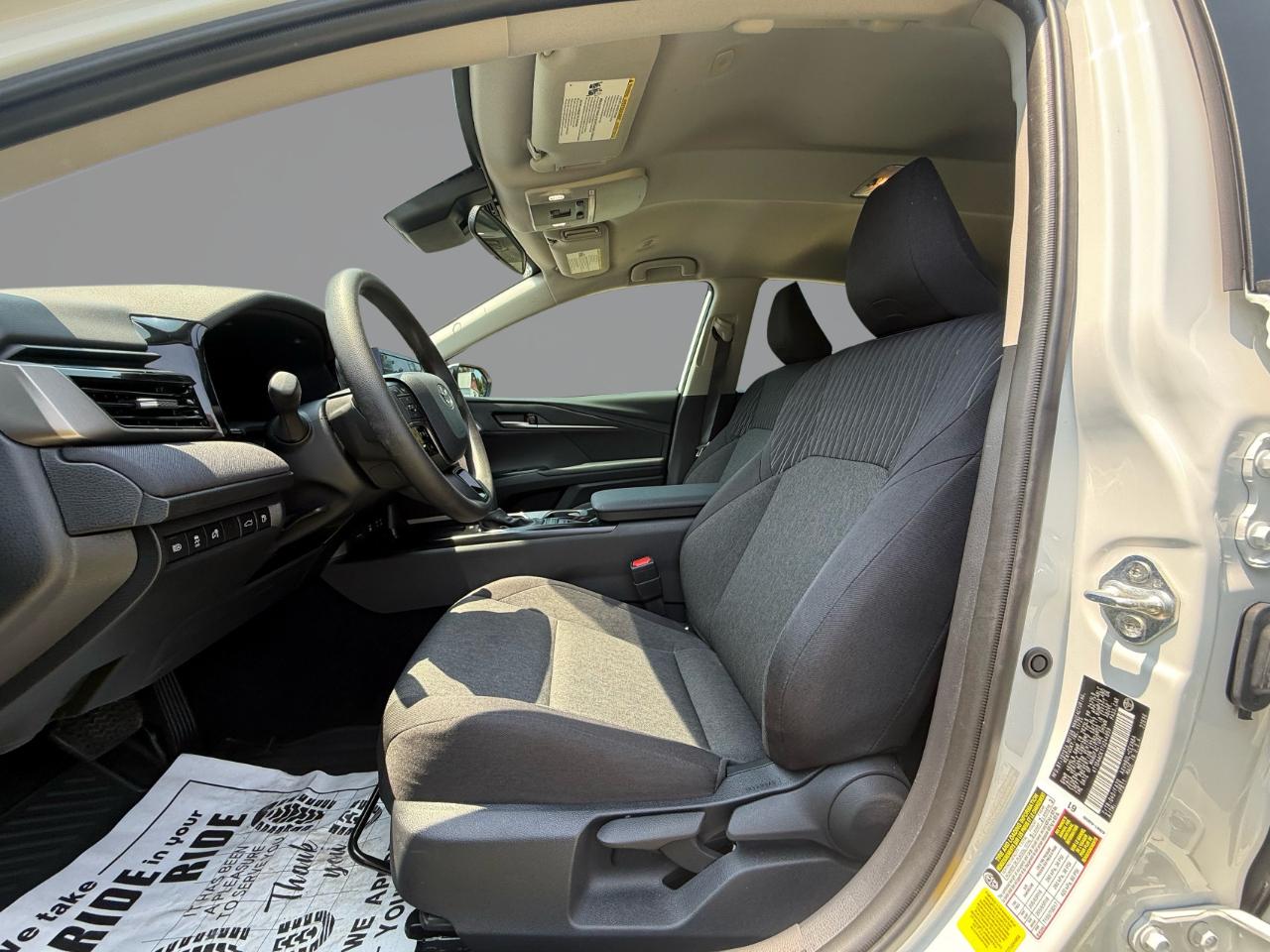 Toyota Camry Hybrid XLE 2026