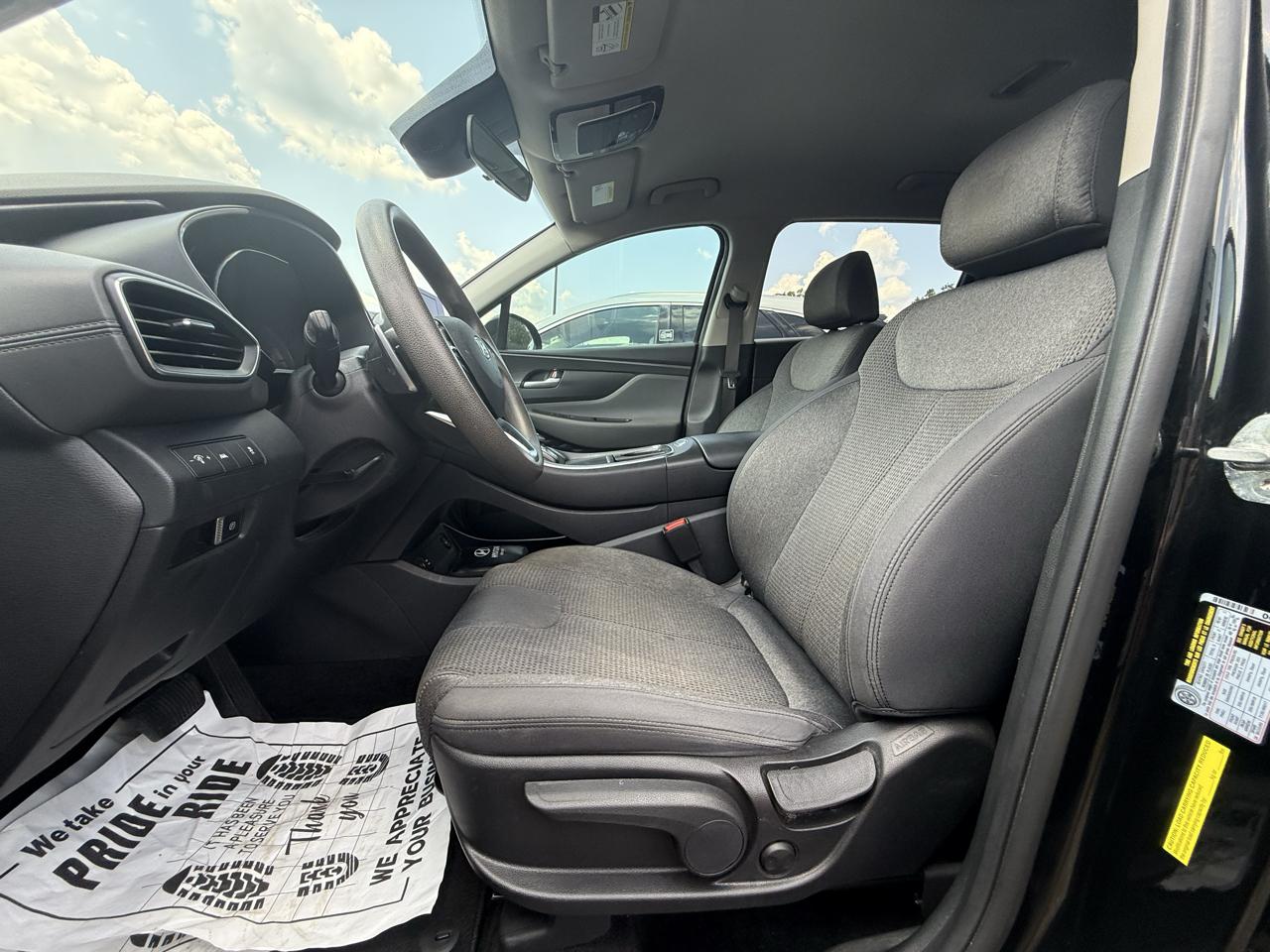 Hyundai Santa Fe SE 2021