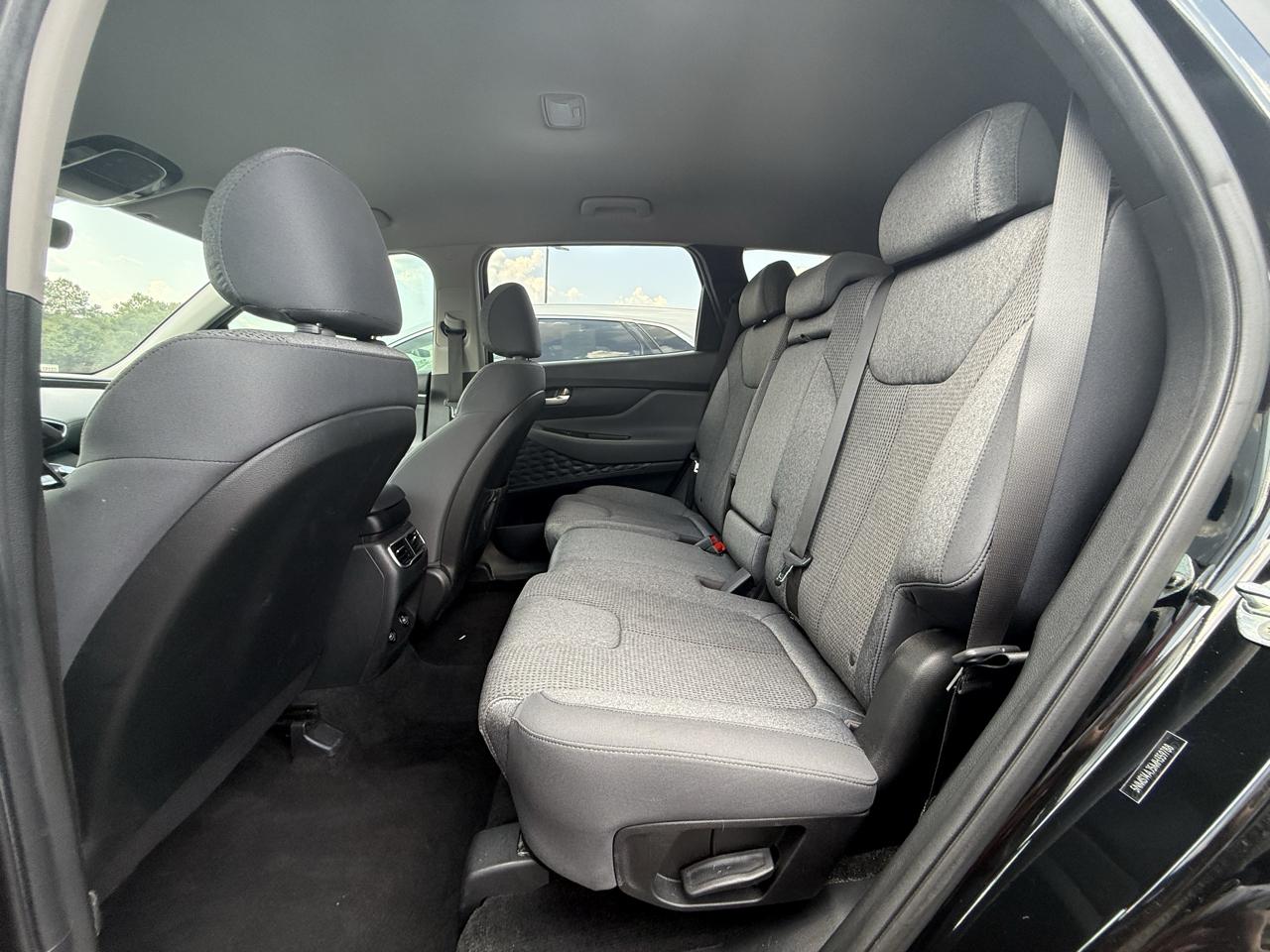 Hyundai Santa Fe SE 2021
