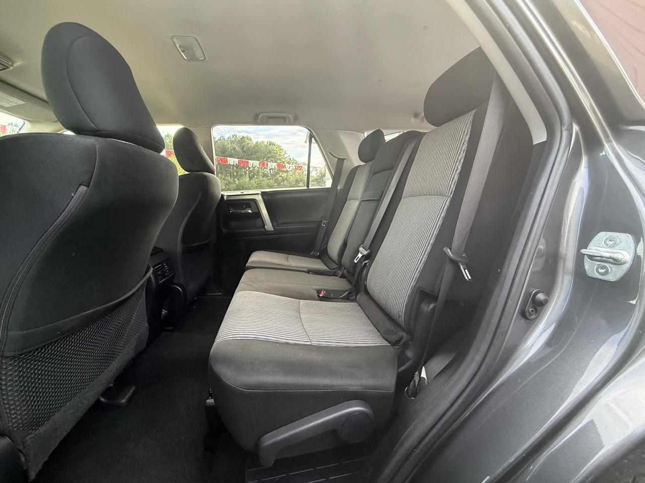 Toyota 4Runner SR5 4WD 2021