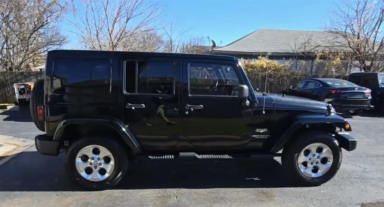 2014 Jeep Wrangler Unlimited Sahara - Photo 5