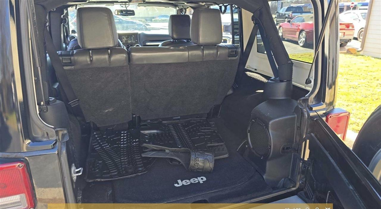 2014 Jeep Wrangler Unlimited Sahara - Photo 12