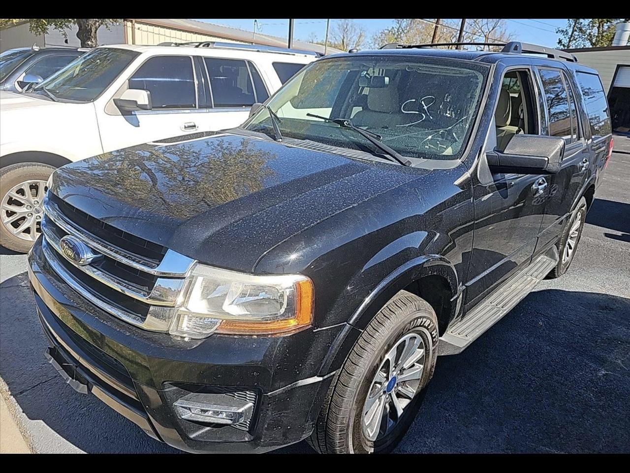2017 Ford Expedition XLT 2WD