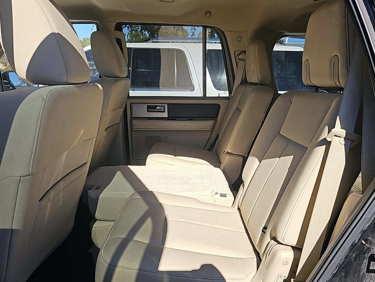 Ford Expedition XLT 2WD 2017