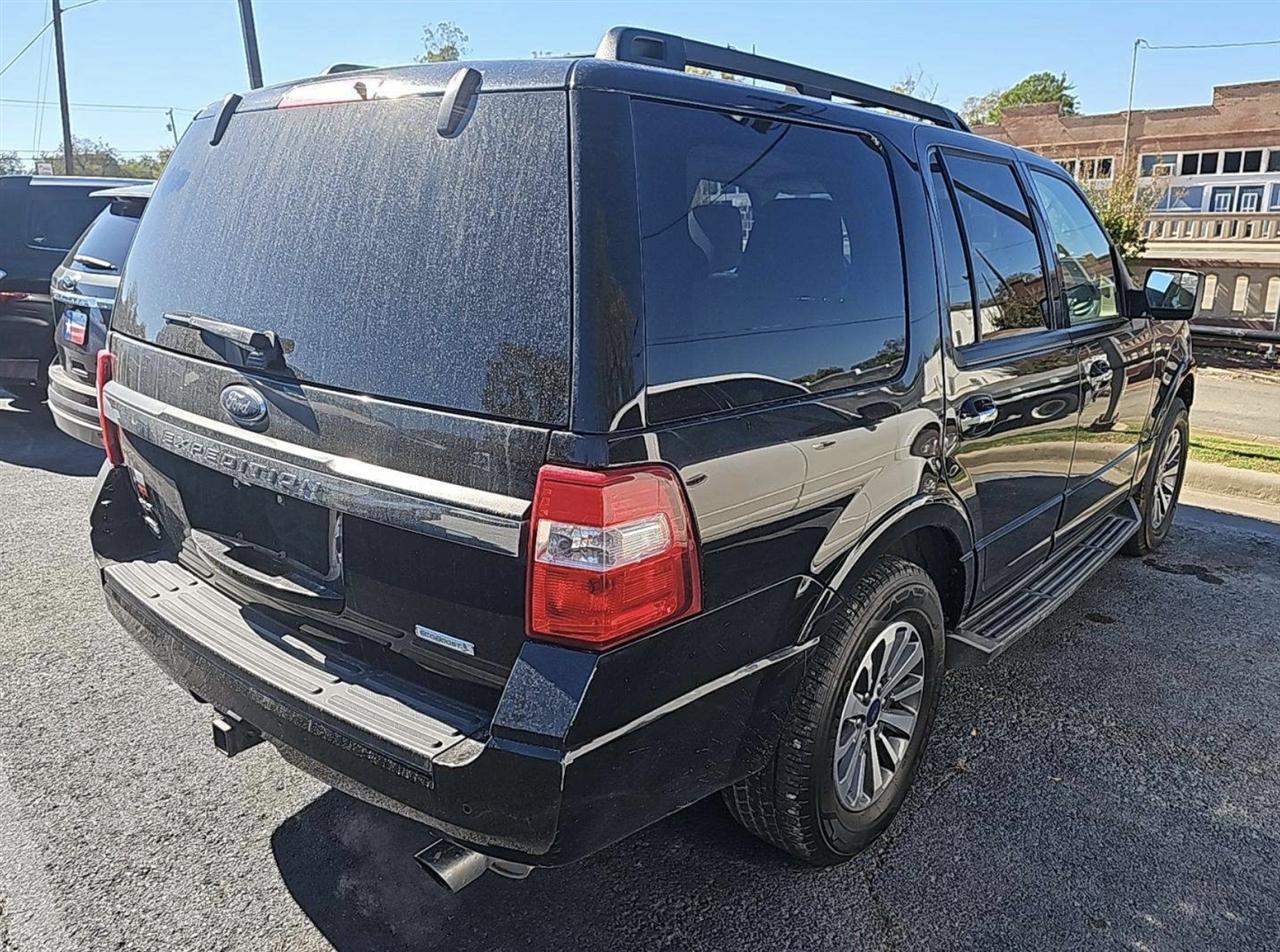 Ford Expedition XLT 2WD 2017