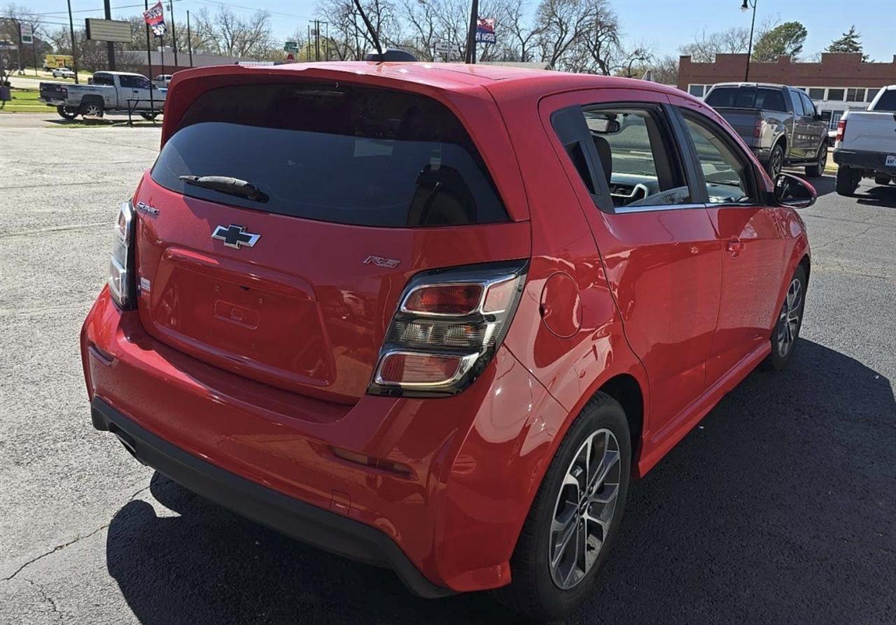 Chevrolet Sonic LT Auto 5-Door 2020