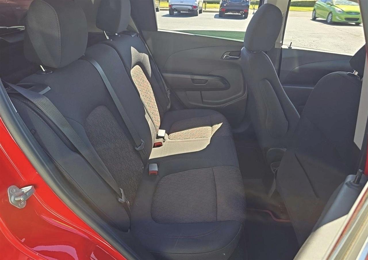 Chevrolet Sonic LT Auto 5-Door 2020