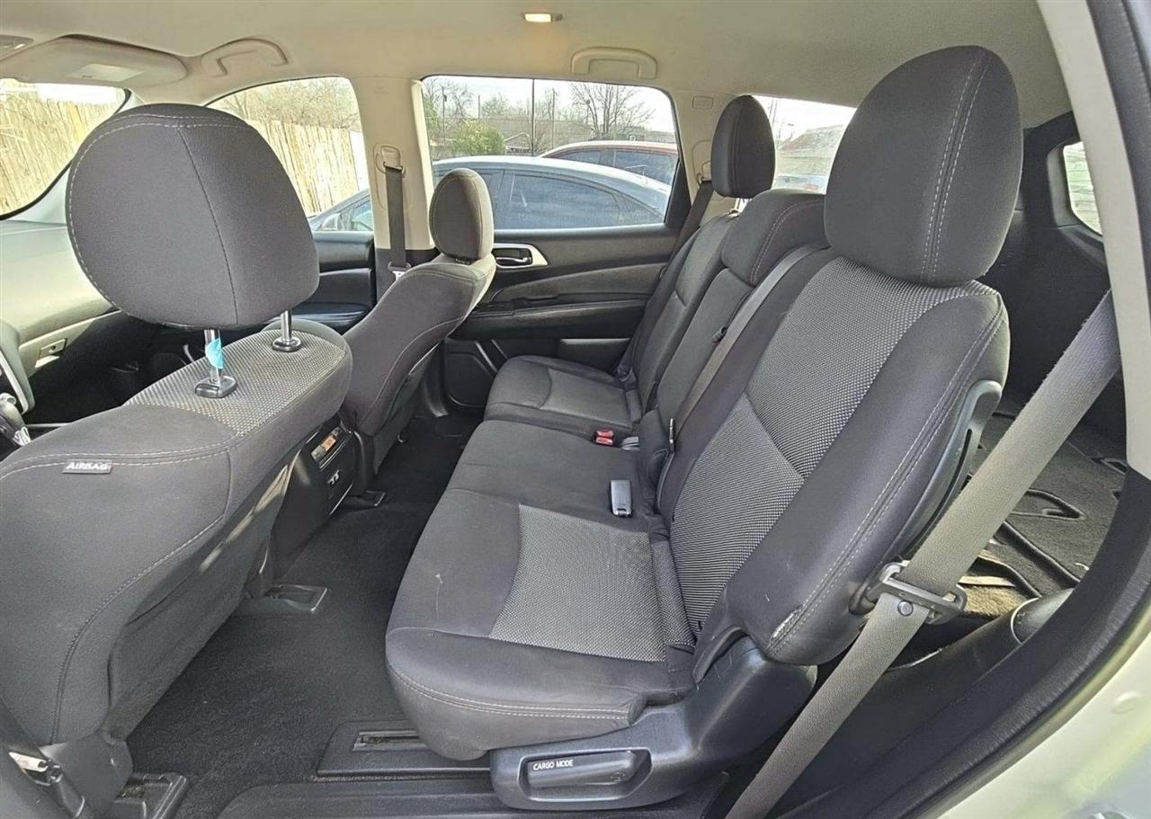 Nissan Pathfinder SV 4WD 2020