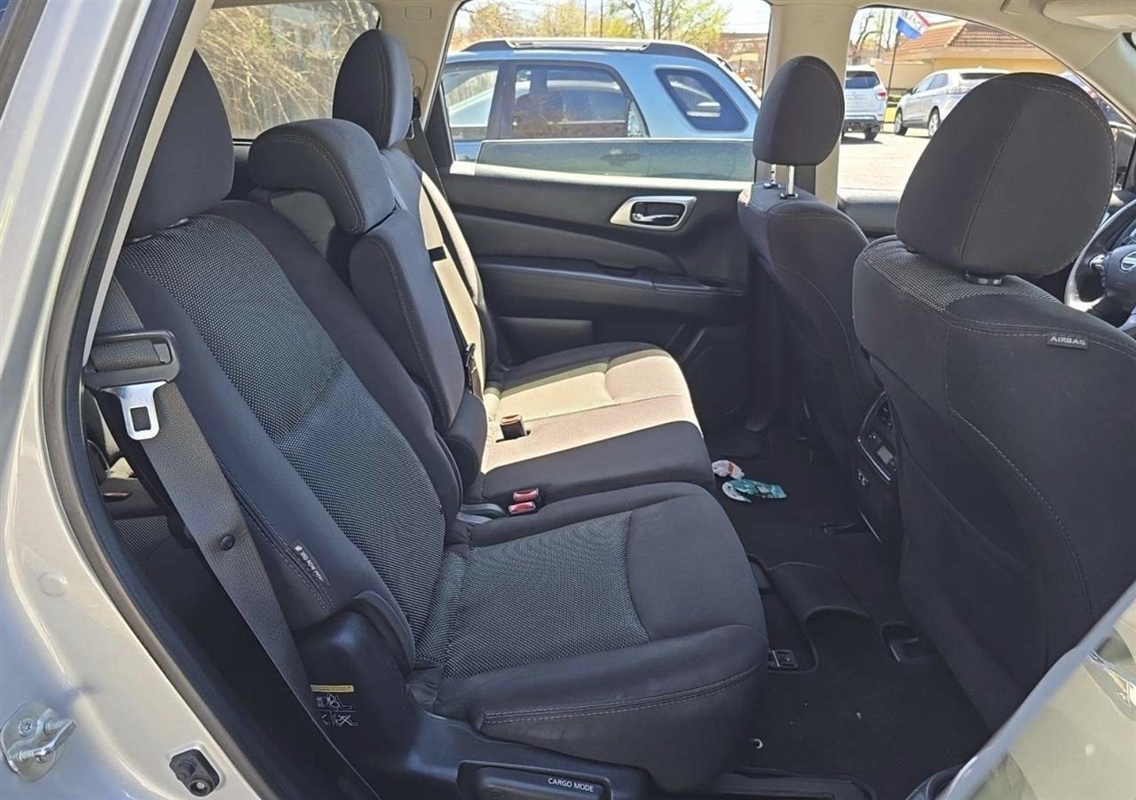 Nissan Pathfinder SV 4WD 2020