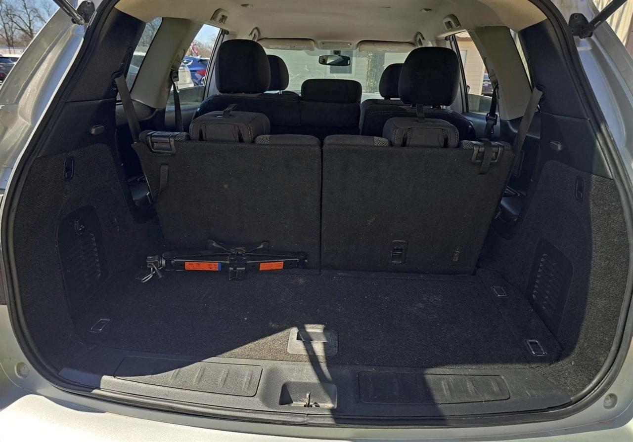 Nissan Pathfinder SV 4WD 2020