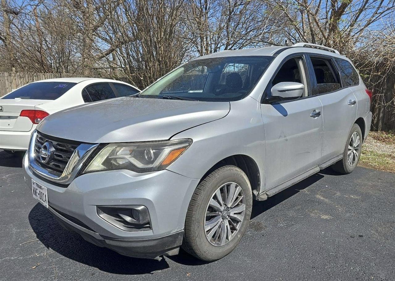 Nissan Pathfinder SV 4WD 2020