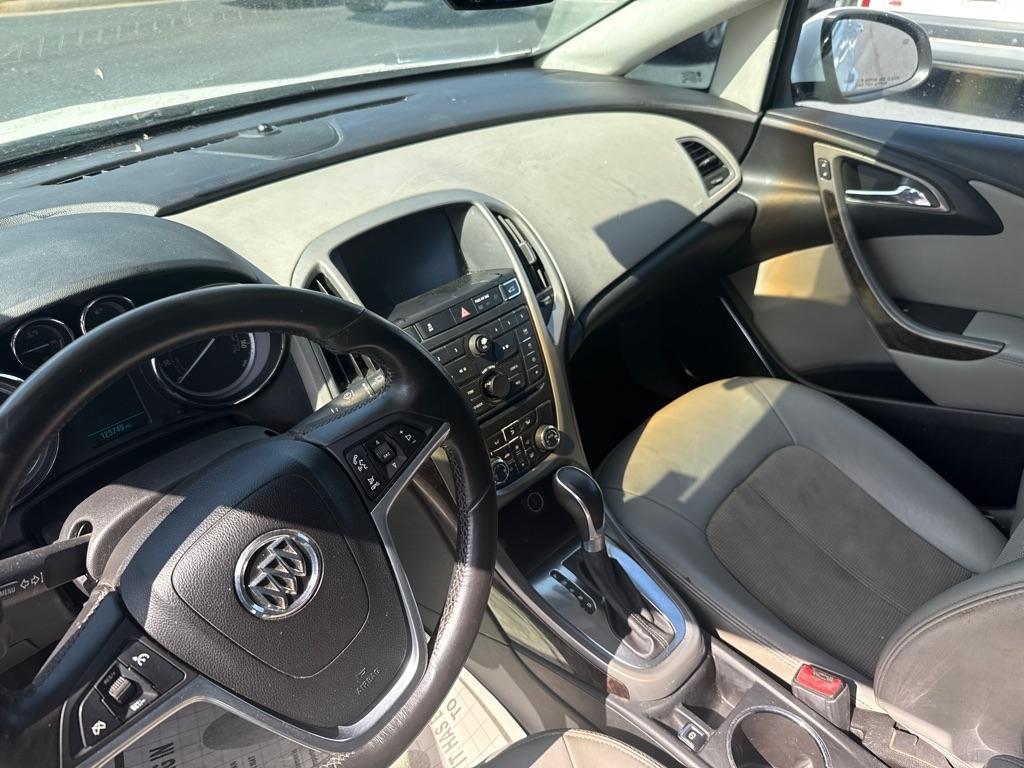 Buick Verano Convenience 2012