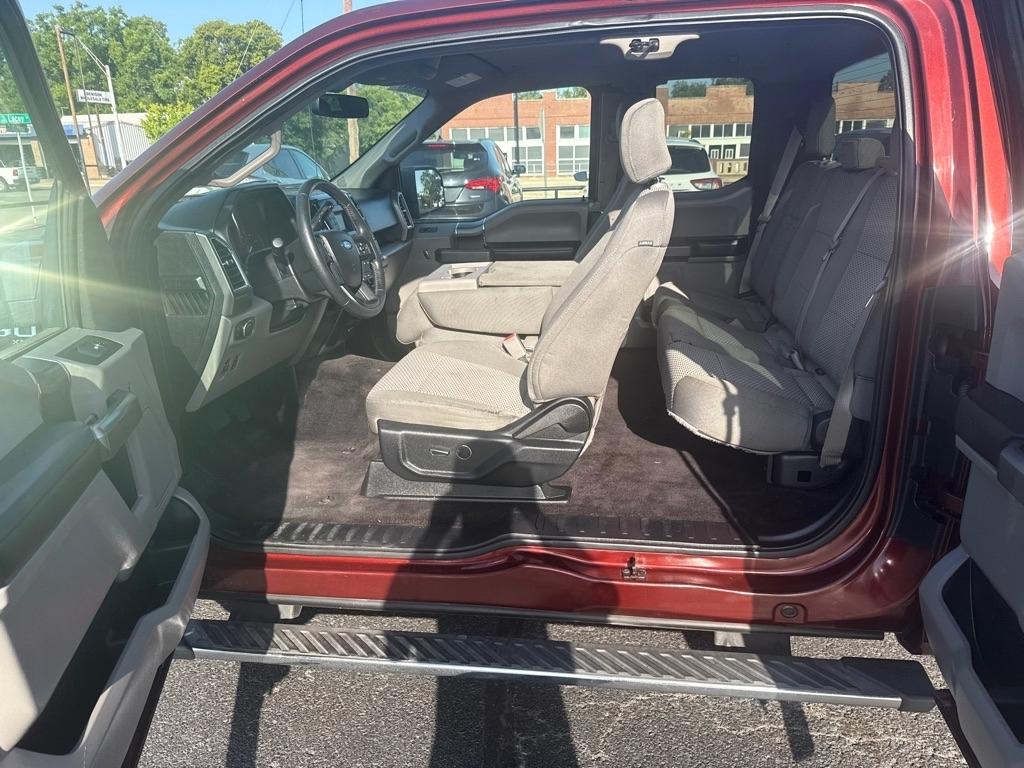 Ford F-150 XL SuperCab 8-ft. 2WD 2016