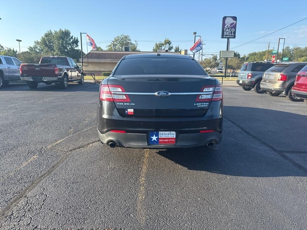 Ford Taurus Limited FWD 2015