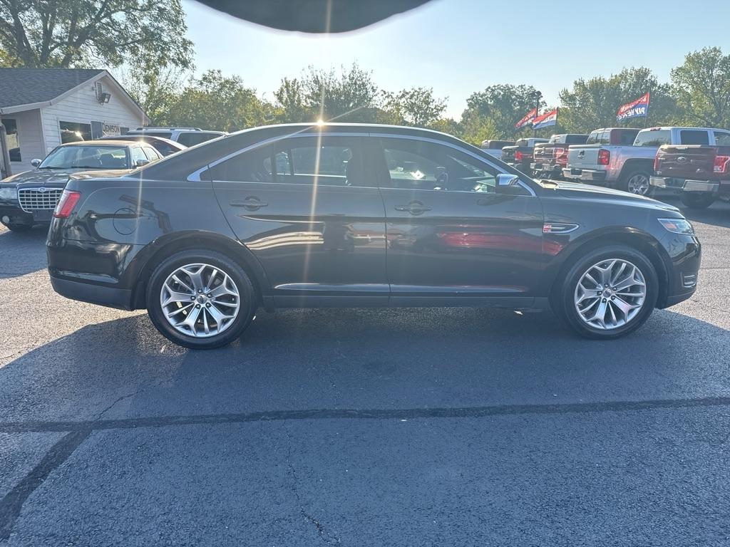 Ford Taurus Limited FWD 2015