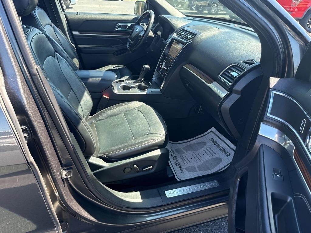 Ford Explorer Limited FWD 2019