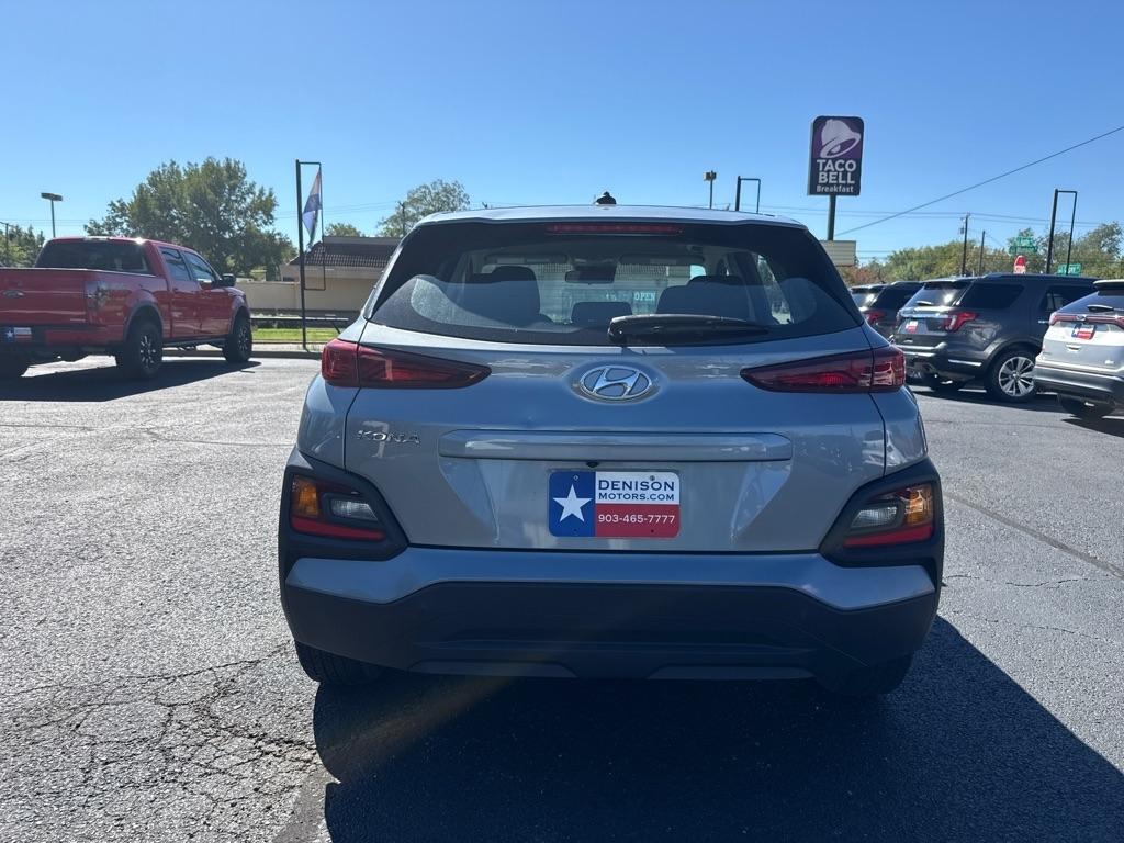 Hyundai Kona SE 2021