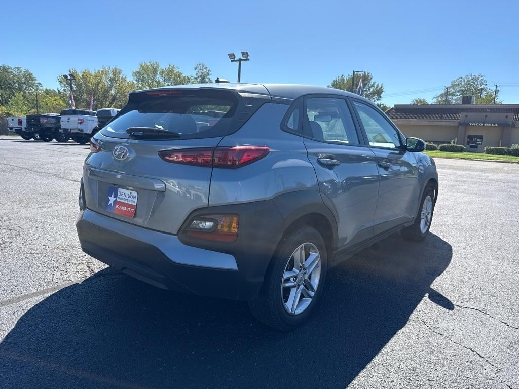 Hyundai Kona SE 2021