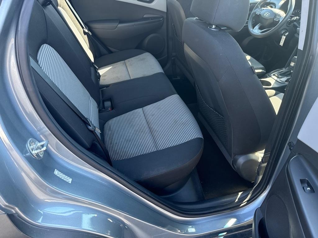 Hyundai Kona SE 2021