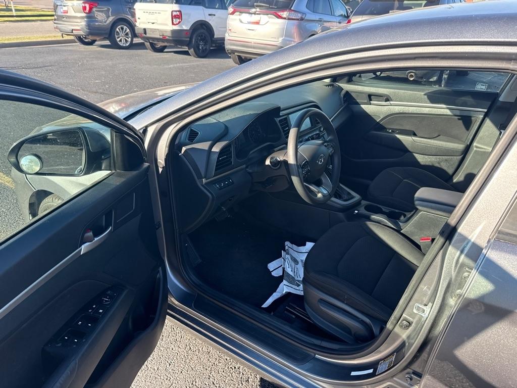 Hyundai Elantra Limited 2020