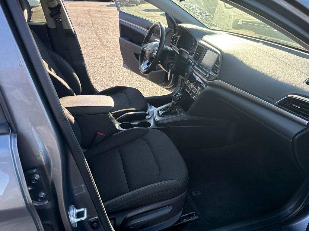 Hyundai Elantra Limited 2020