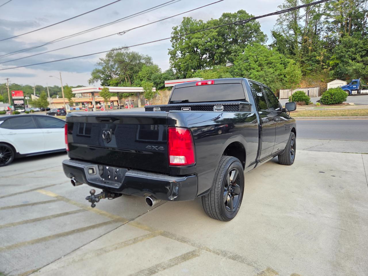 RAM 1500 Tradesman Quad Cab 4WD 2018