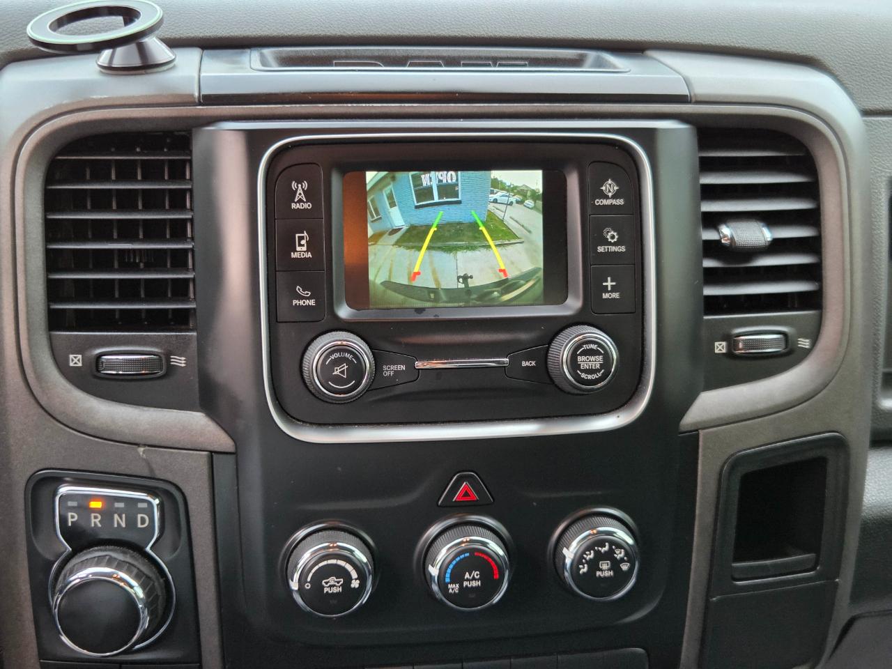 RAM 1500 Tradesman Quad Cab 4WD 2018