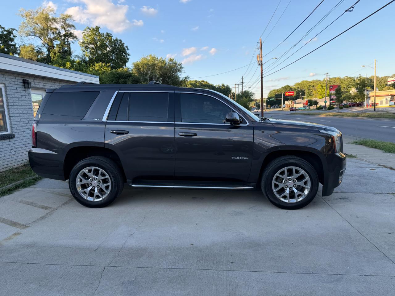 GMC Yukon SLT 4WD 2016
