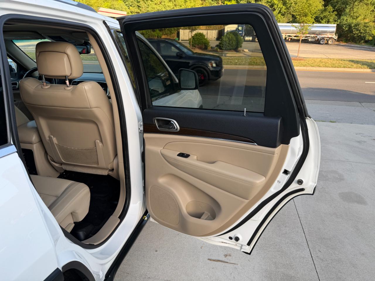 Jeep Grand Cherokee Limited 4WD 2015