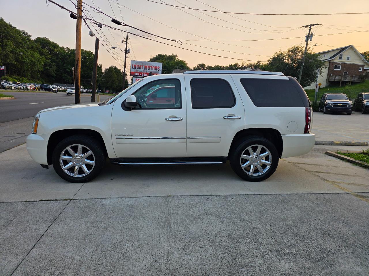 GMC Yukon Denali 2WD 2013