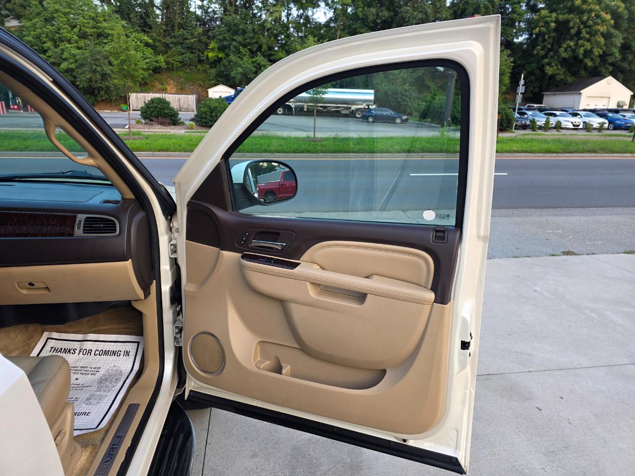 GMC Yukon Denali 2WD 2013