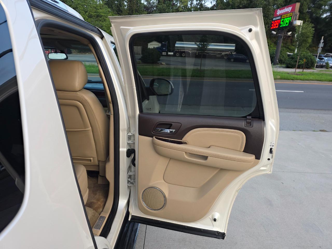 GMC Yukon Denali 2WD 2013
