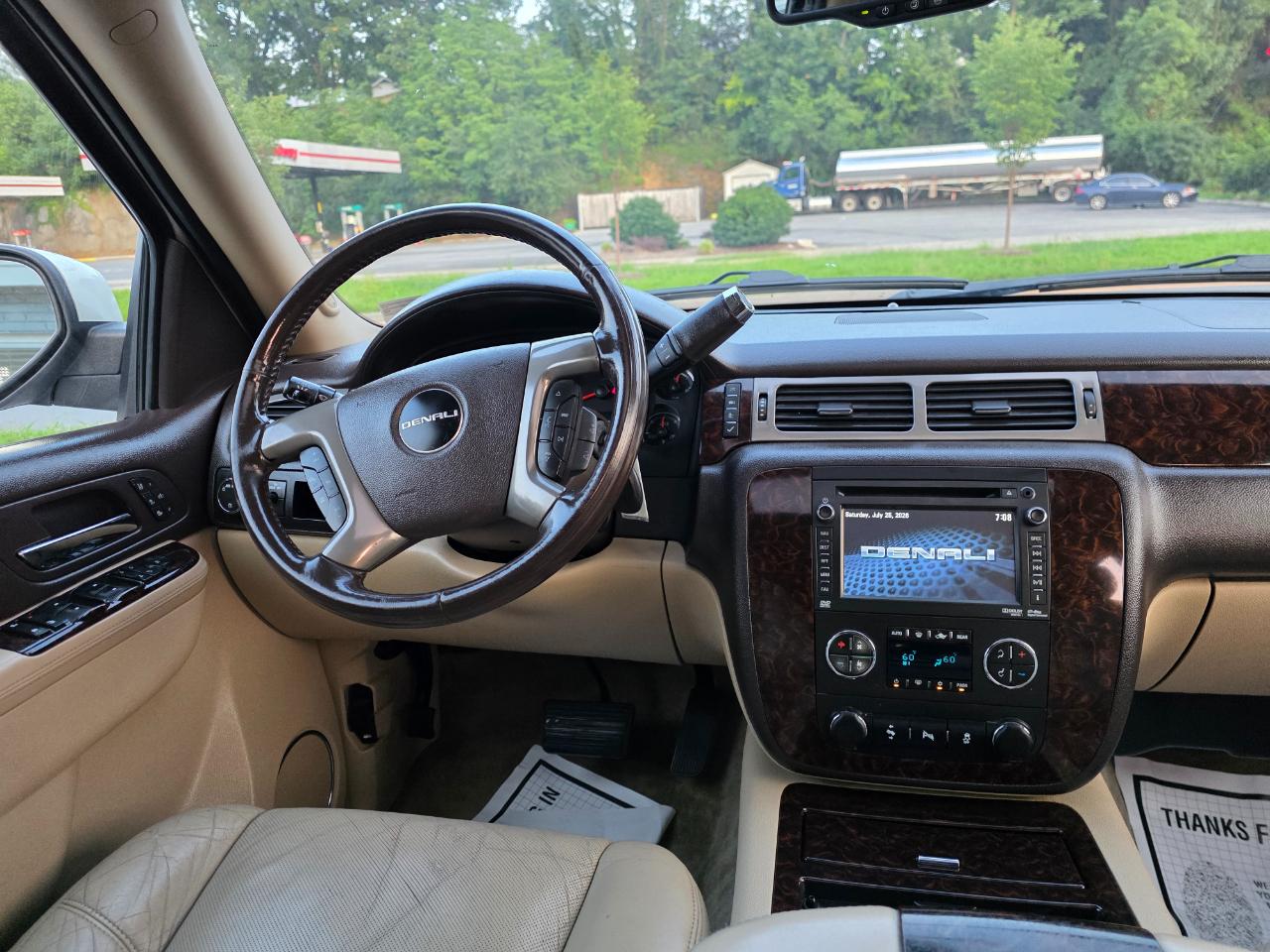 GMC Yukon Denali 2WD 2013