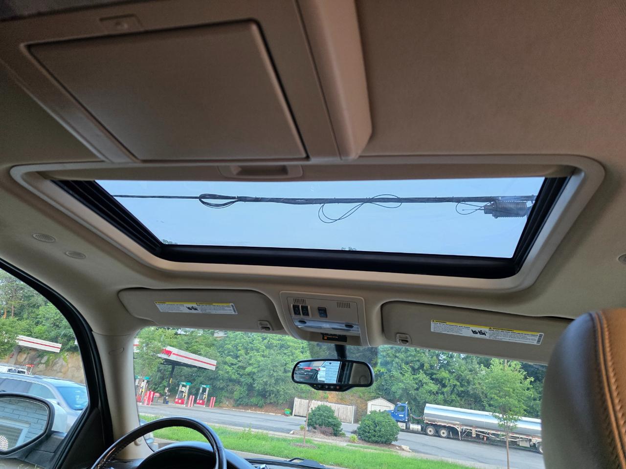 GMC Yukon Denali 2WD 2013