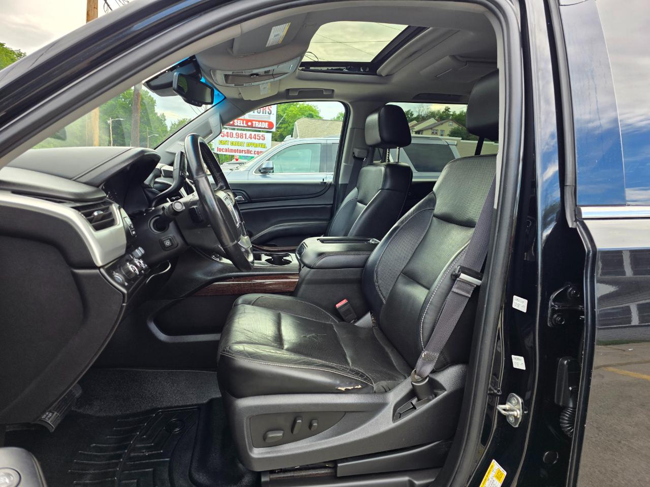 GMC Yukon XL SLT 1/2 Ton 4WD 2015